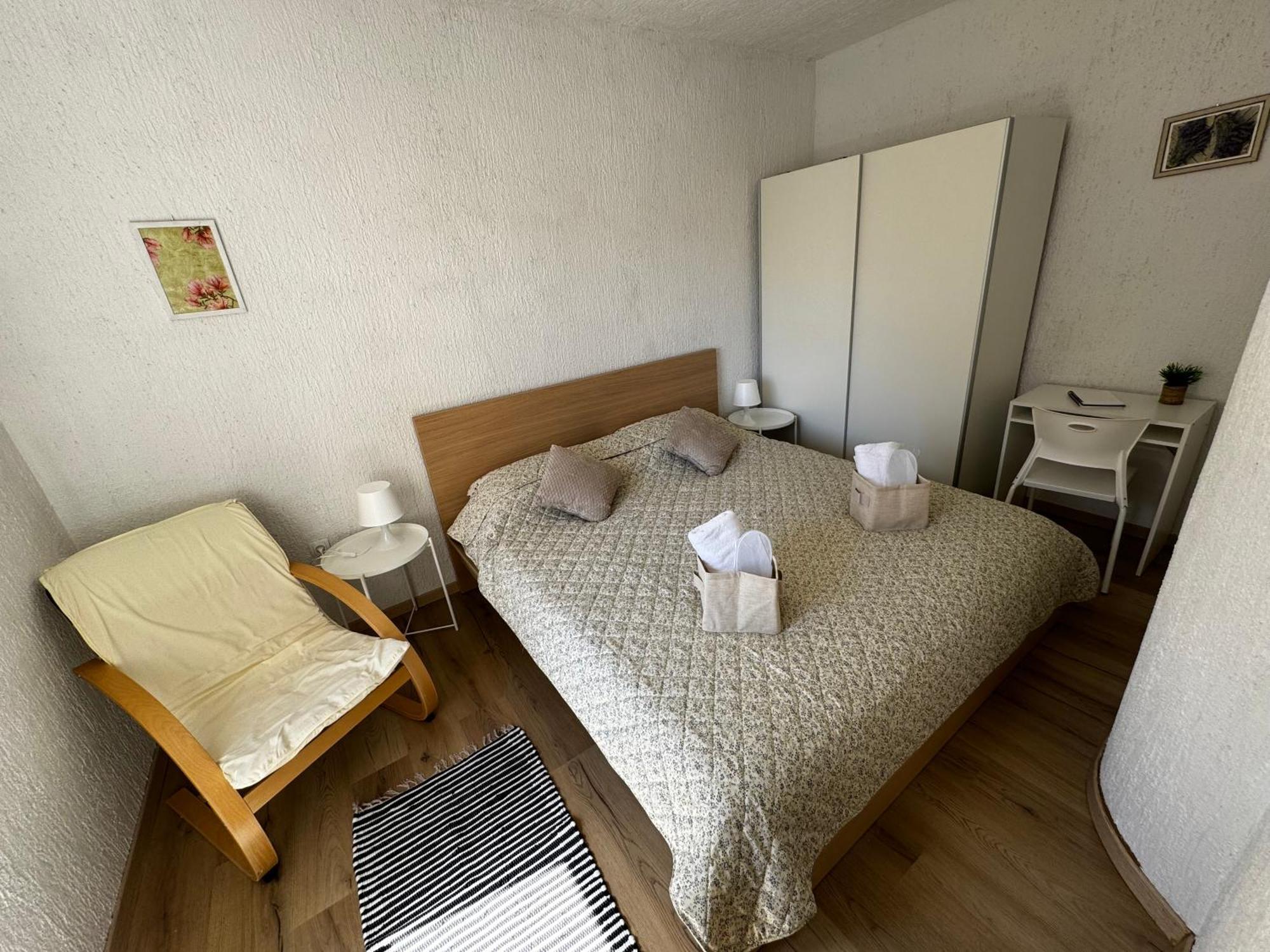 Apartment Sena *
