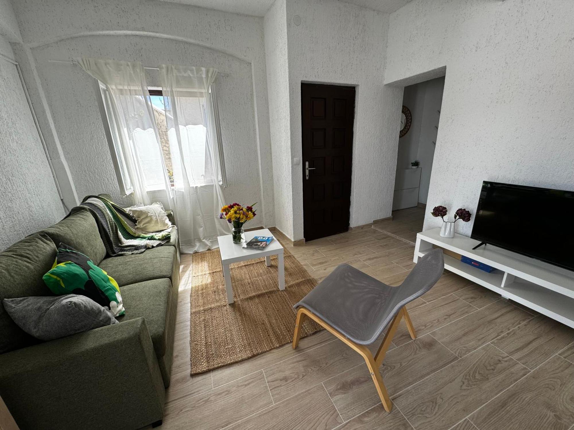 Sena Apartment *